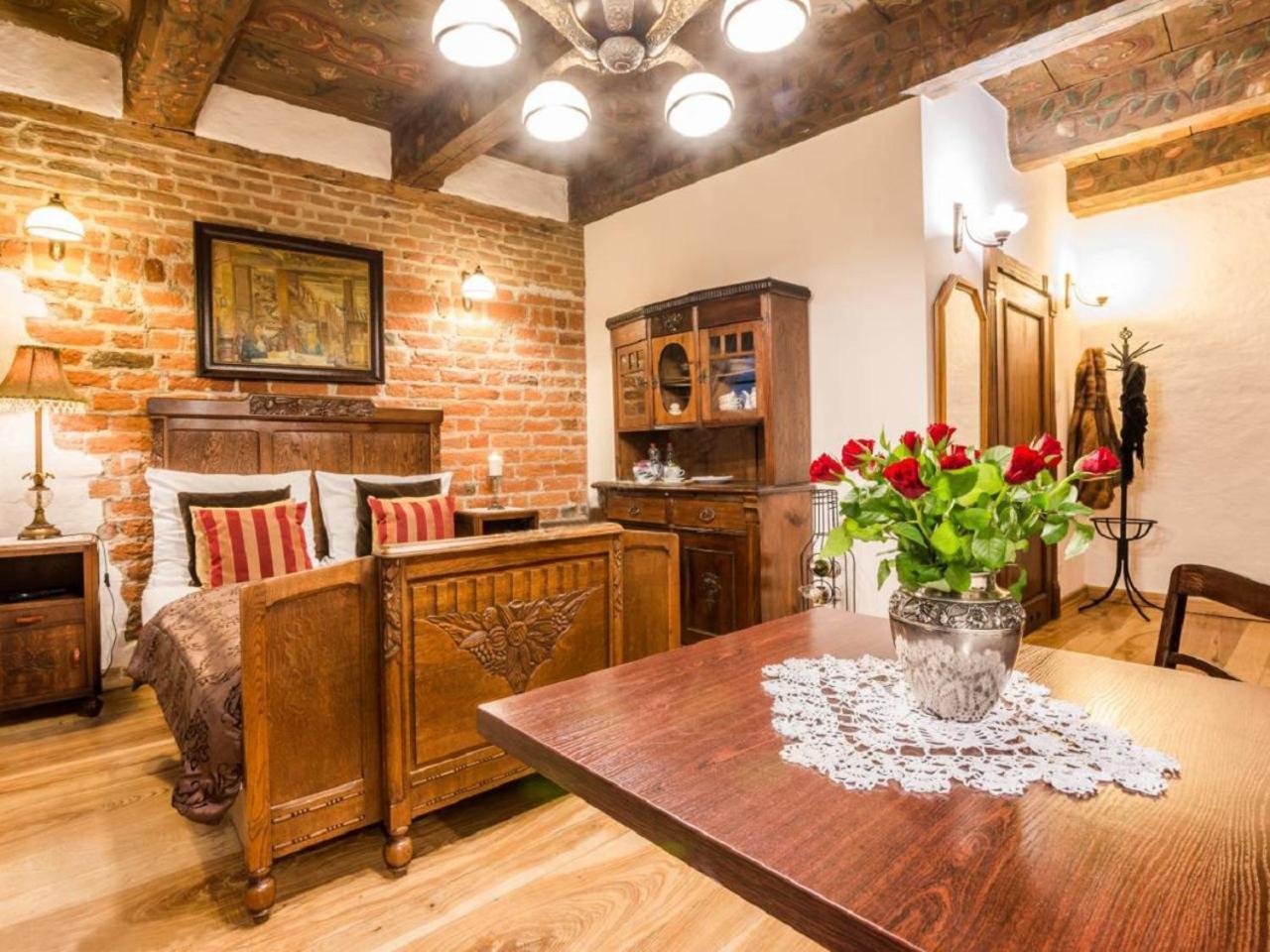 Molus Na Rynku Staromiejskim Torun